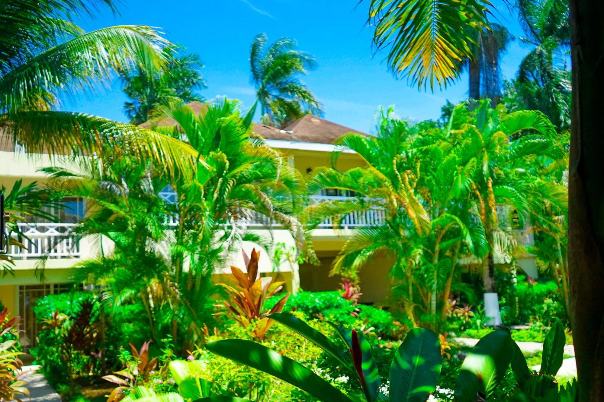 Ayurveda Resort Негрил Экстерьер фото